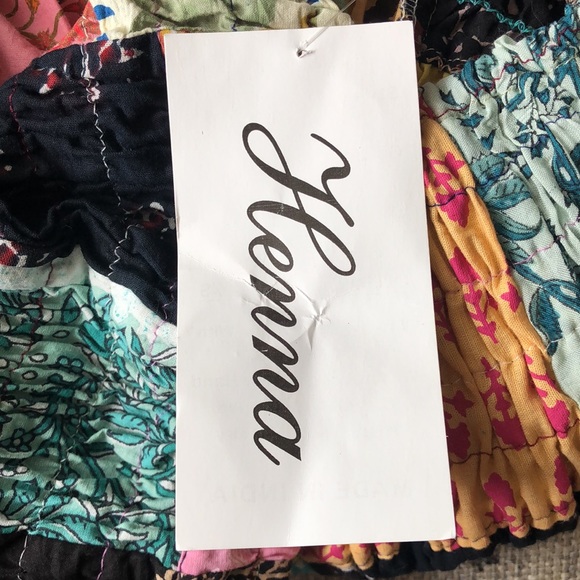 Patchwork pants, “One size fits all” but they’re on the smaller side - Picture 8 of 8